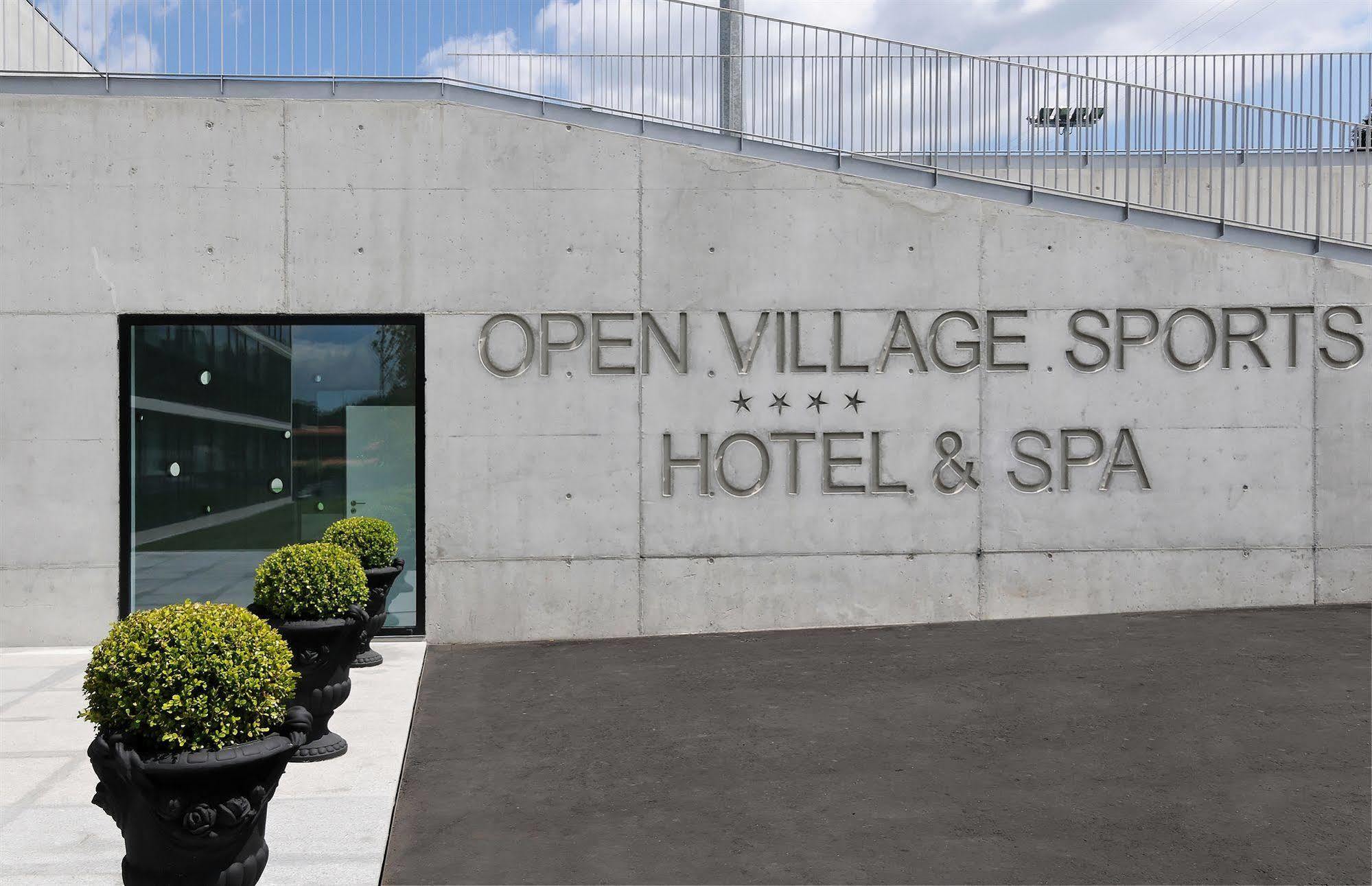 Open Village Sports Hotel & Spa Club Guimarães Exterior foto
